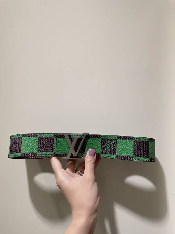 Louis Vuitton 40MM Belt LVB00338